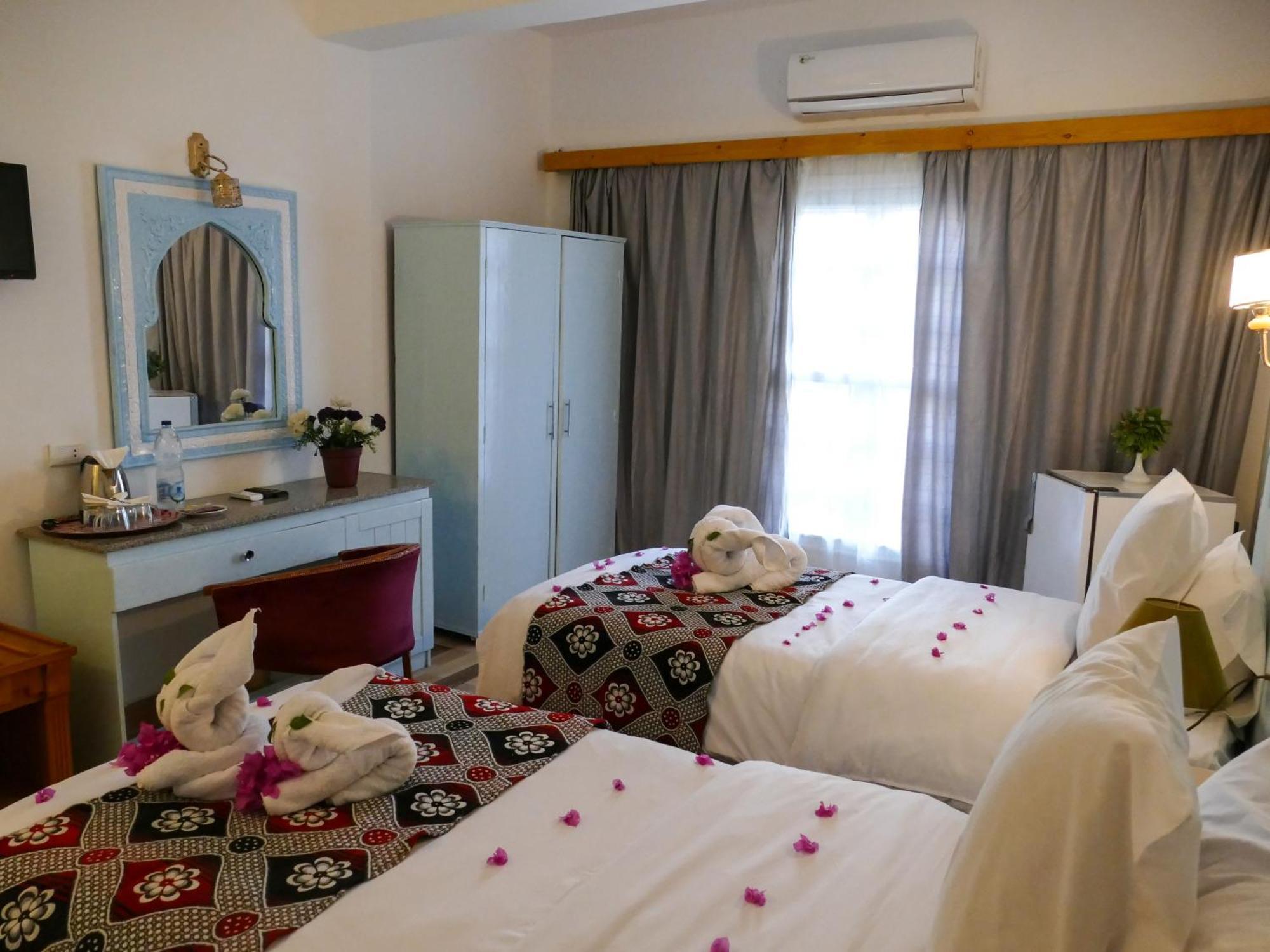 El Gezira Hotel 룩소르 외부 사진