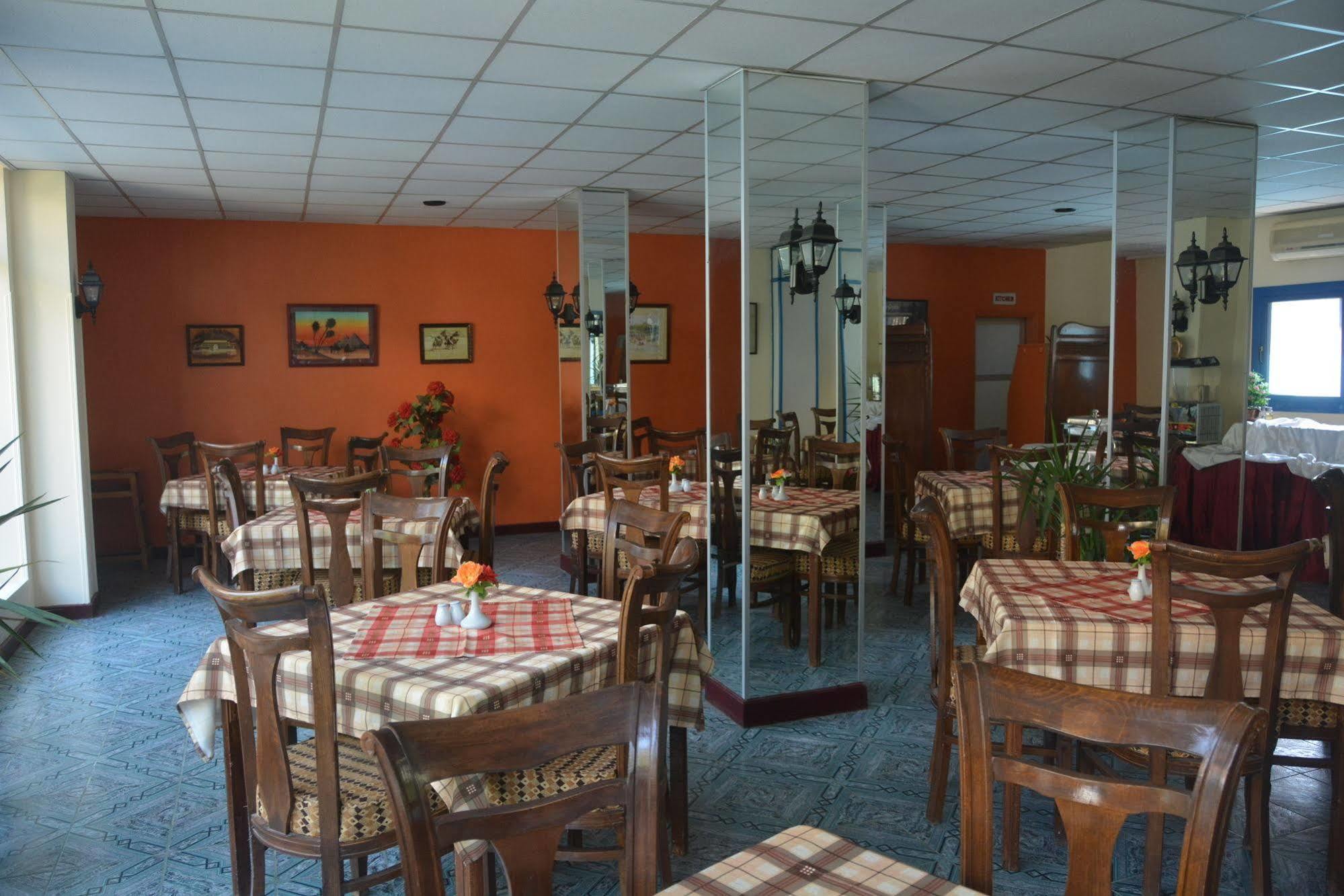 El Gezira Hotel 룩소르 외부 사진